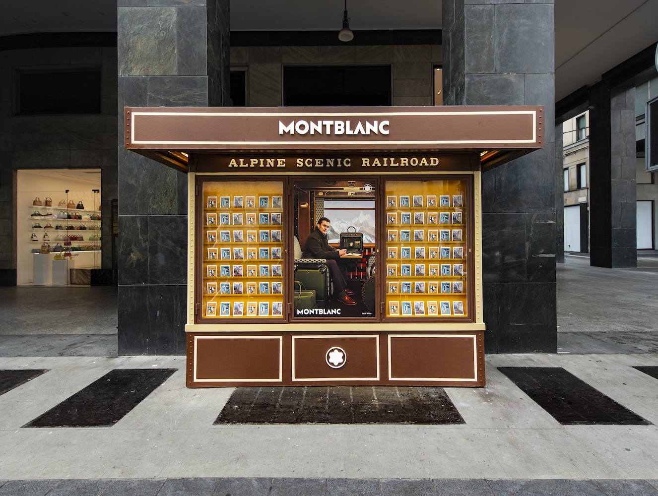L’edicola di Montblanc a Milano