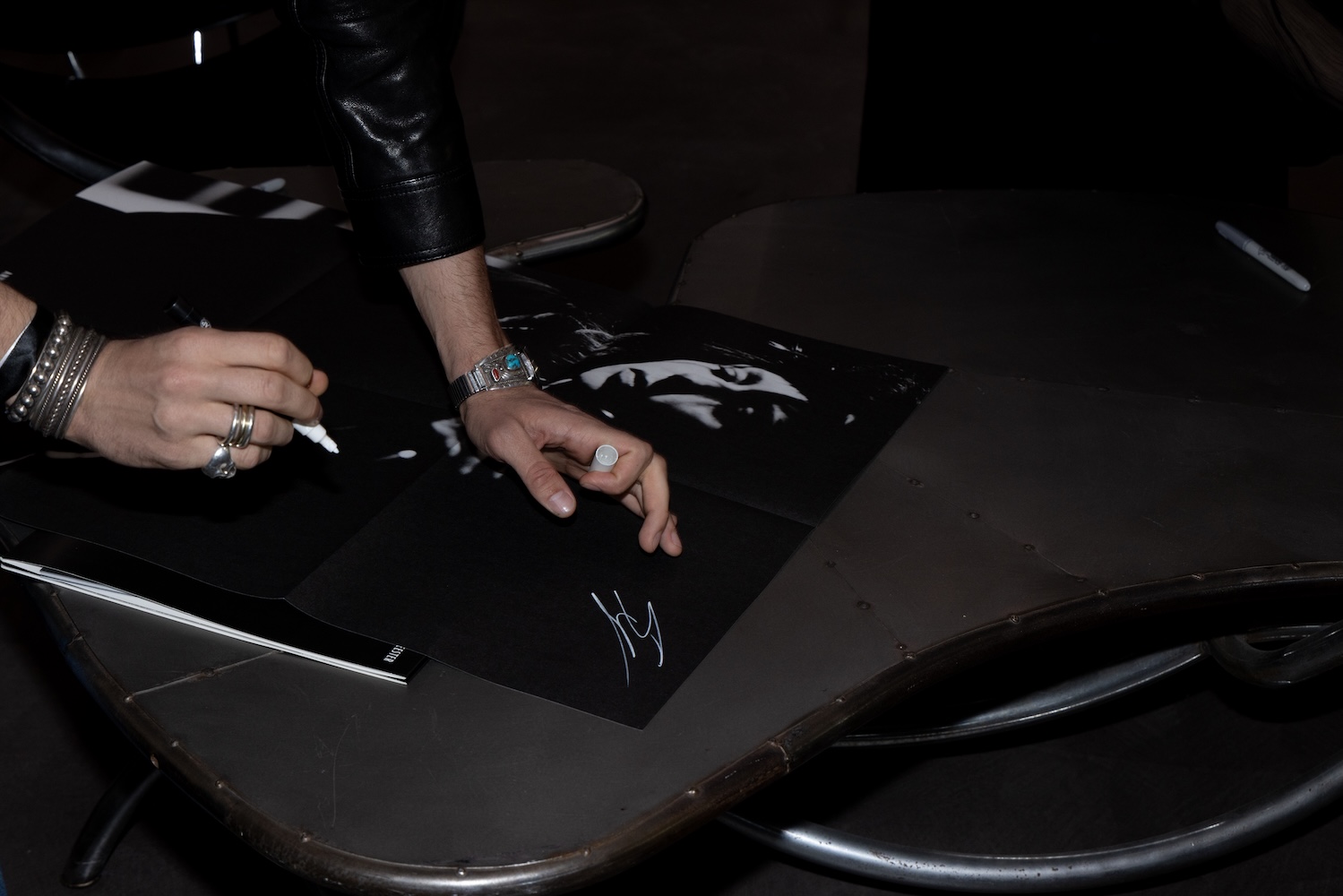 Ann Demeulemeester ha lanciato un vinile con la colonna sonora della collezione S/S ’26