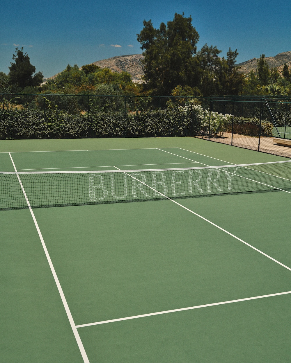 Burberry ha brandizzato un intero resort