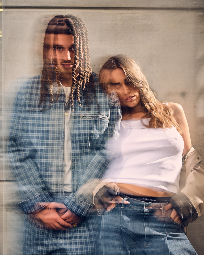 Sayf e Clara sono i nuovi volti di GUESS JEANS