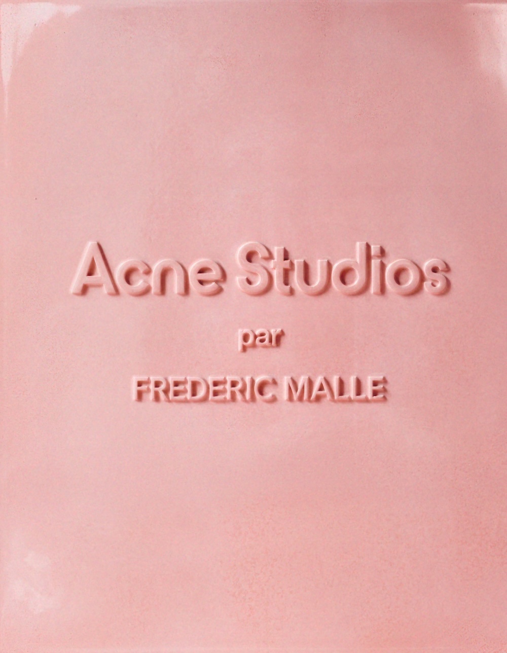 Acne Studios by Frédéric Malle amplia la sua collezione