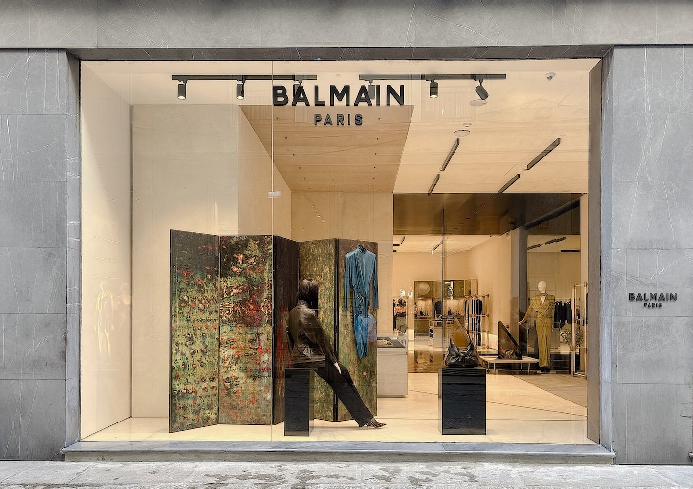 Balmain inaugura la sua nuova boutique a Milano in Via della Spiga