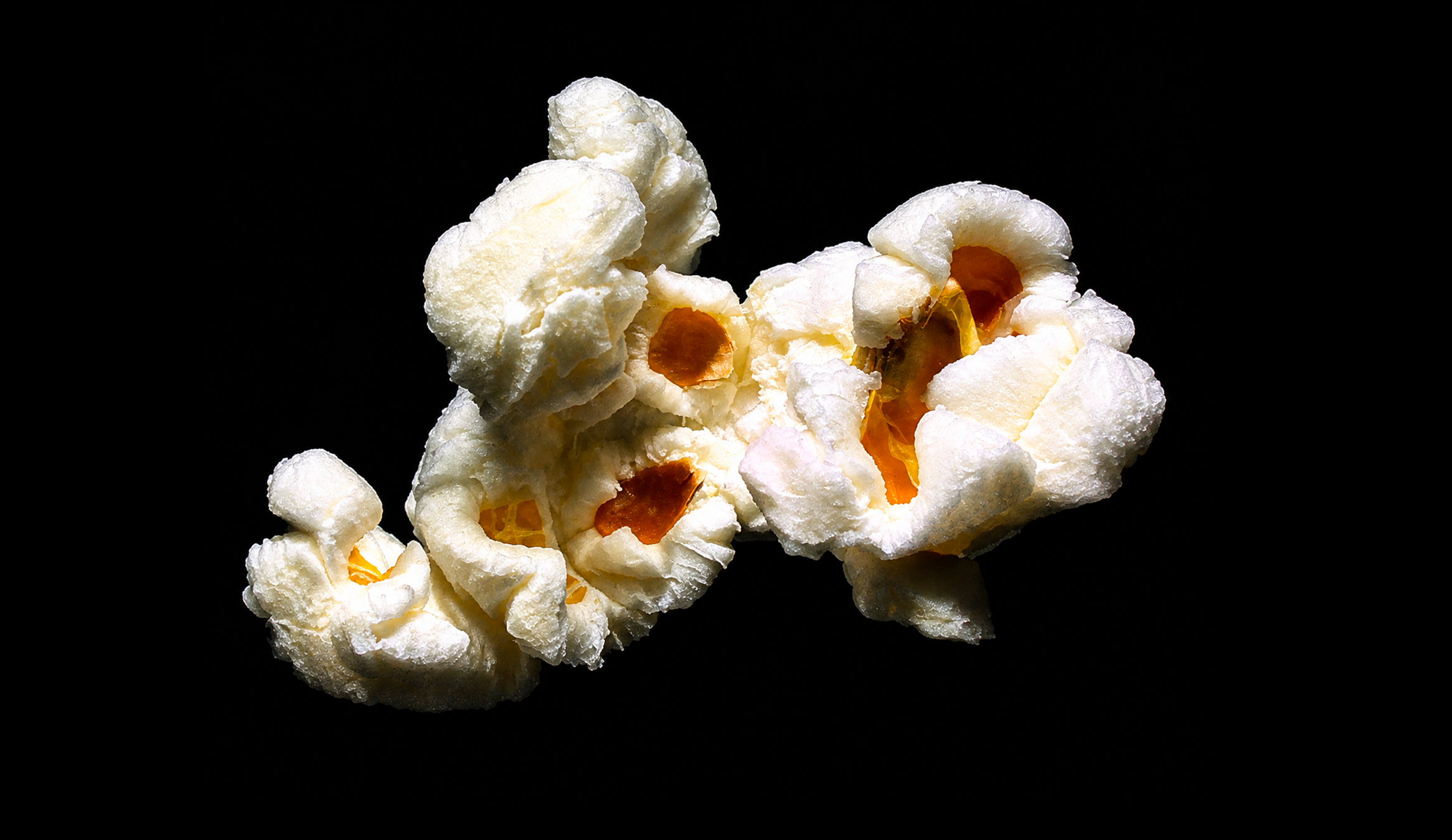 Perché al cinema mangiamo proprio i popcorn?